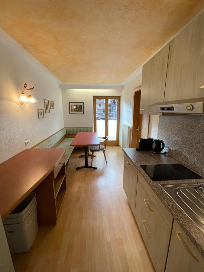 Gaestehaus Poell Mayrhofen Buitenkant foto